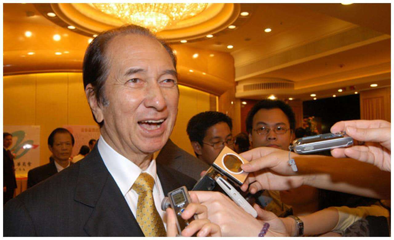98岁高龄赌王何鸿燊去世，曾花费数十亿元为自己“续命”