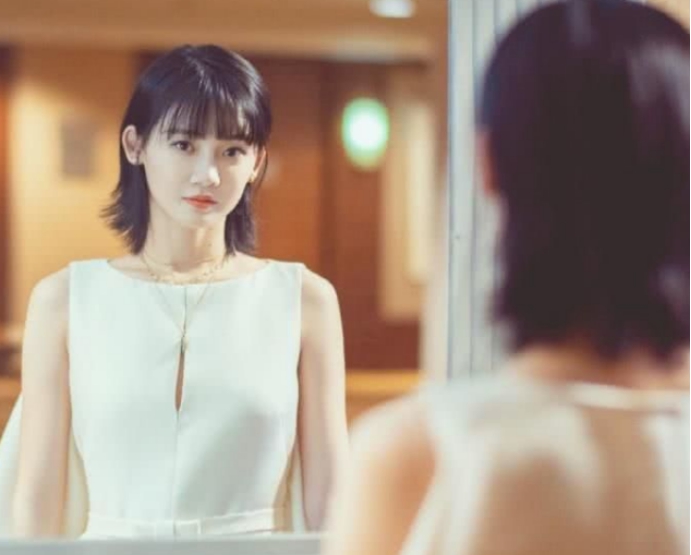 郑恺的现任前任：苗苗光脚跳舞火了，程晓玥却