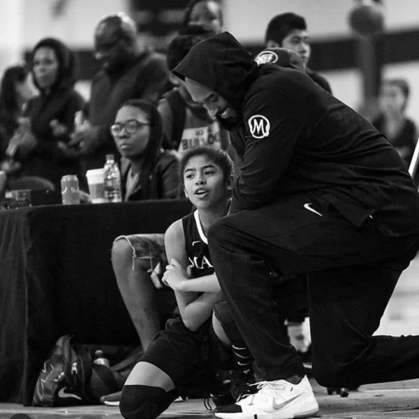 科比尸检报告公布！等了四个月！瓦妮莎遭受又