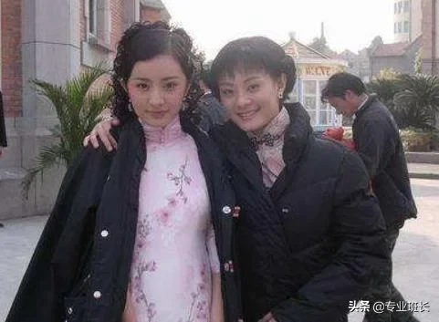 11岁杨幂搭李亚鹏演戏，大板牙抢镜，她还见证过林芳兵的青涩期