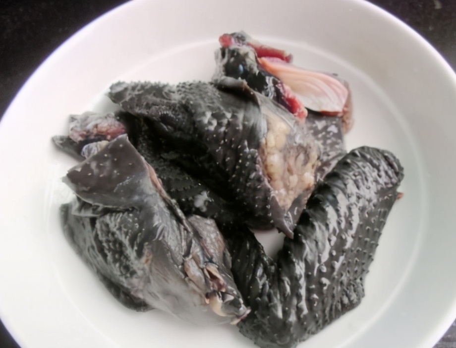 图片[2]-乌鸡汤的做法 下锅炖前多加1步 鲜味十足-起舞食谱网