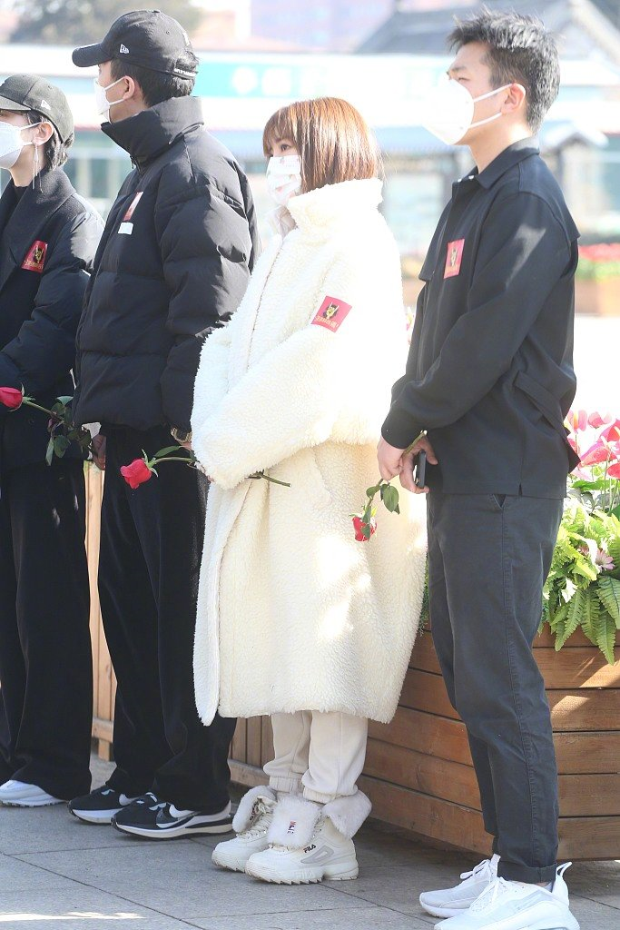 Zhao Yingjun leaves the ceremony is held, xue Zhiqian is gaunt immerse oneself in cry bitterly personally now, ever rushed about for the good friend demand medical service