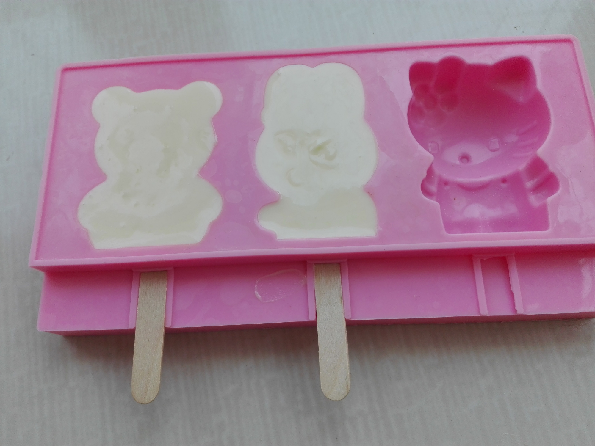 天熱了，孩子想吃冷飲不用買，教你多種做法，無任何添加劑，好吃