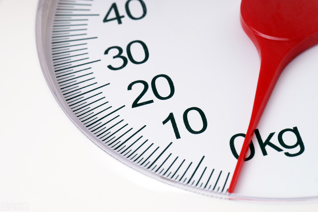 年过70想要健康长寿，要避开4个“养生”误区，否则极易损伤身体