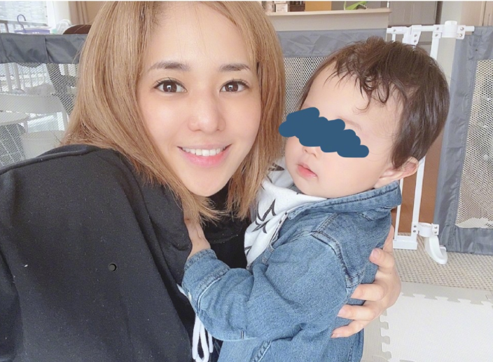 苍井空开心晒娃评论却集体翻车，网友在线求片