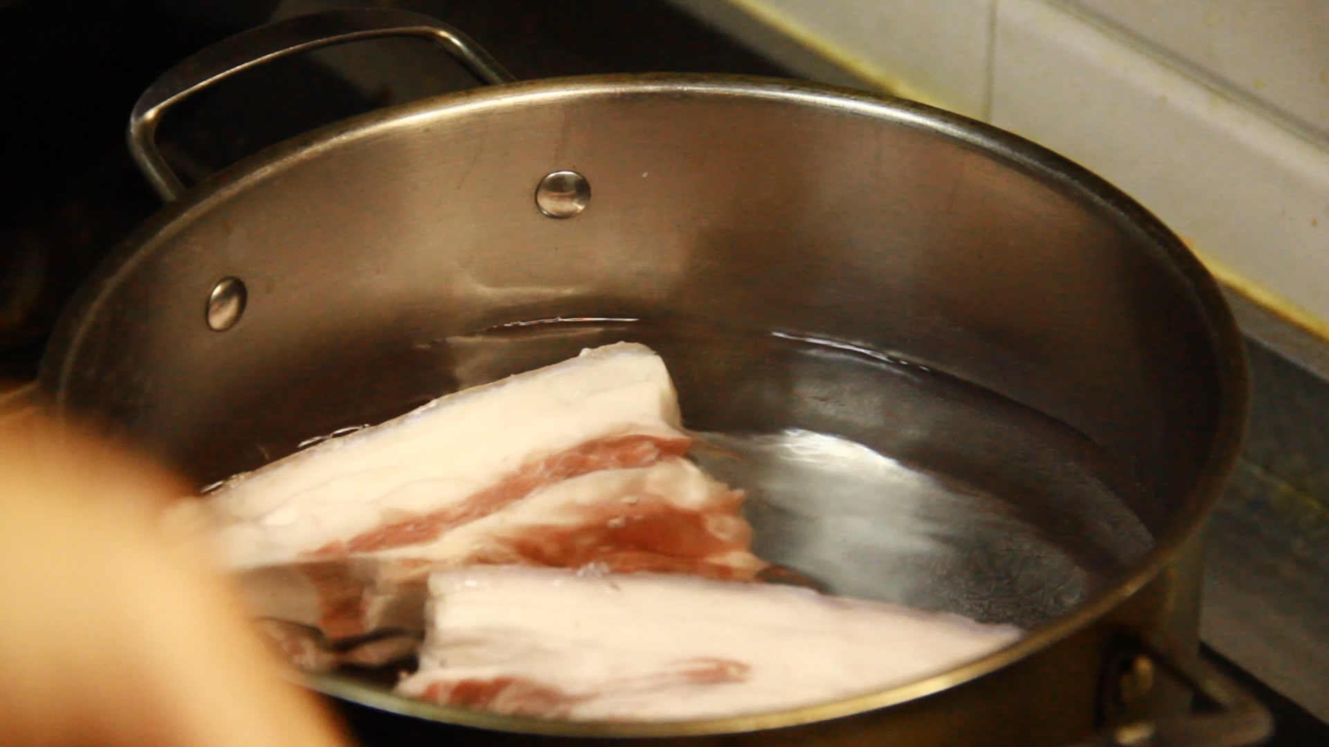图片[13]-酸菜扣肉饭店做法（带视频） 真香-起舞食谱网