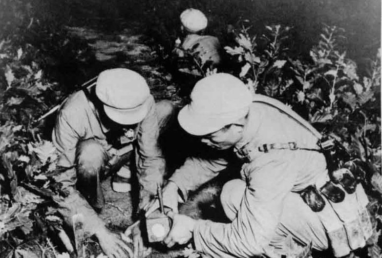 志愿軍陣地被炸成火海，無奈搬出“沒良心炮”，半個(gè)小時(shí)削平美軍