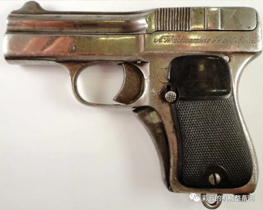 威廉二世的小玩具——采用枪管前冲原理的施瓦