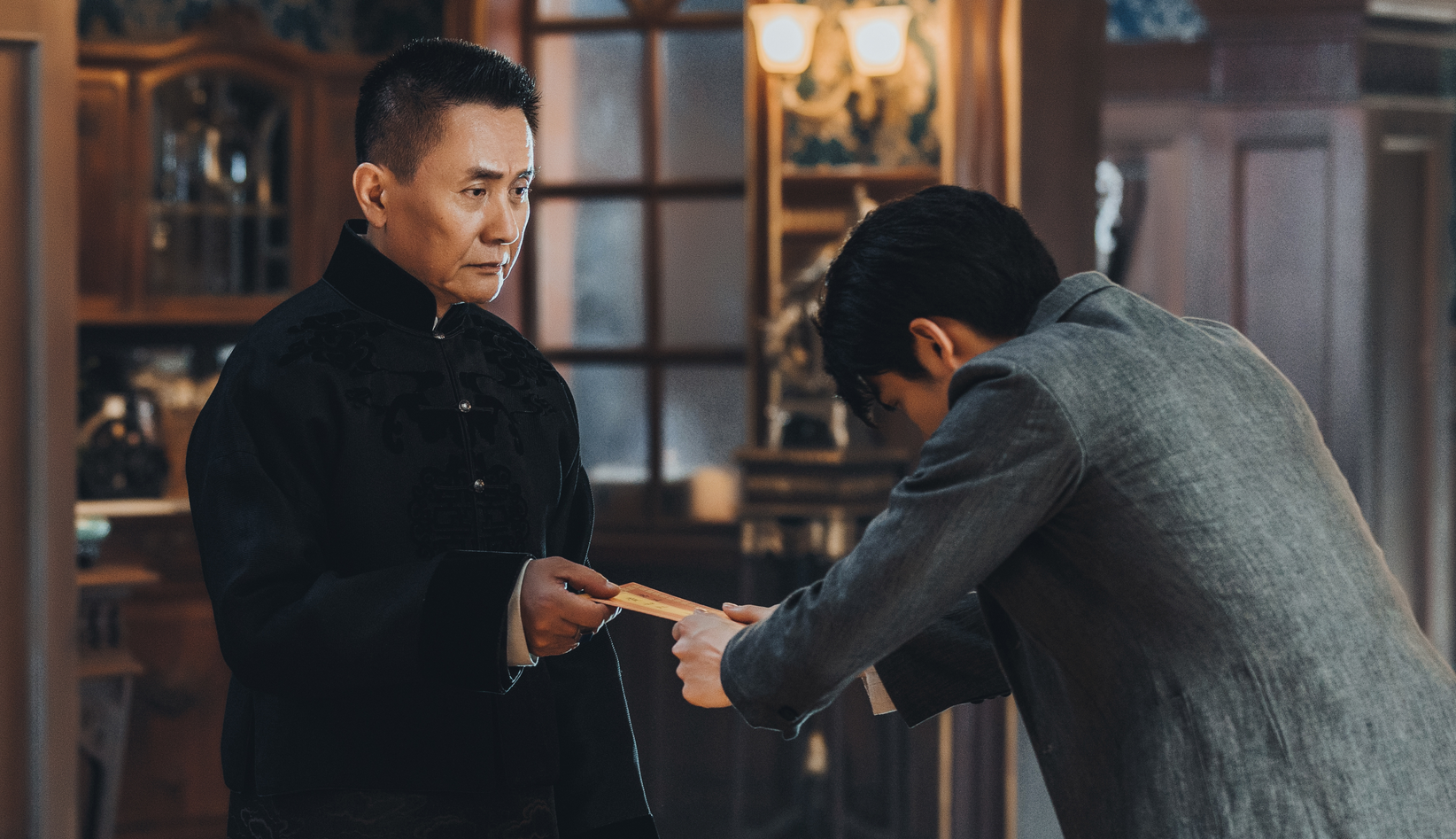 光芒：程亦治的结局 看懂了才明白喜剧的内核是悲剧