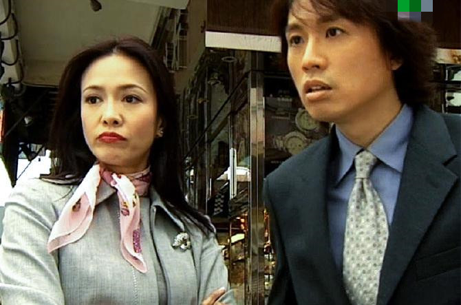 63岁郑裕玲近照脸僵硬，生活奢侈一个相机6万，