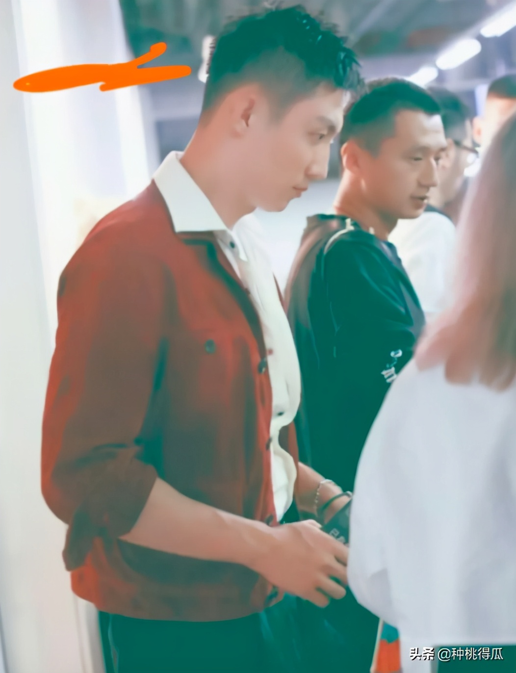 真的吗,热巴黄景瑜爆恋情原因是？