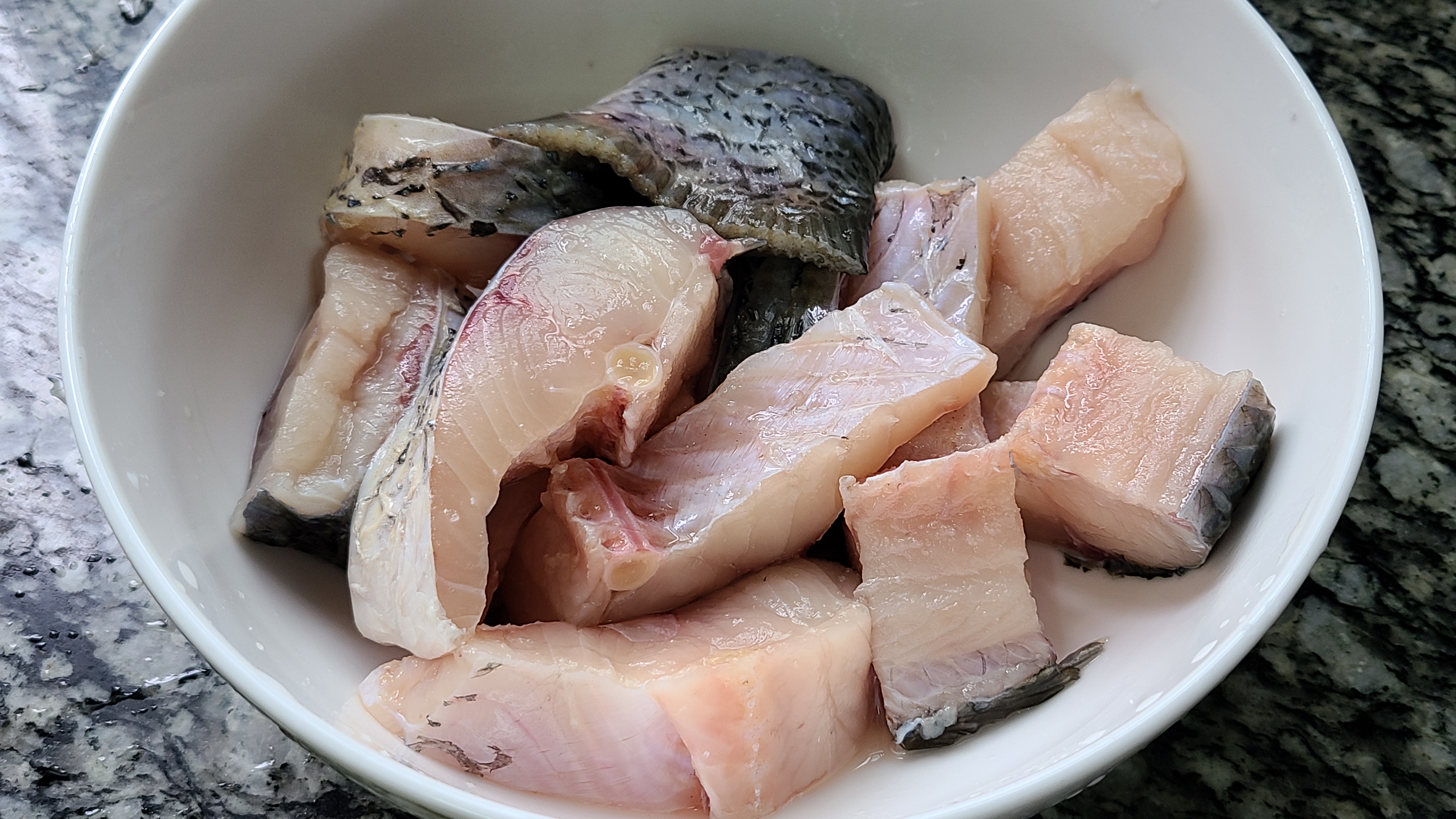 I love this method of fish meat. It has a strong fragrance and good taste.