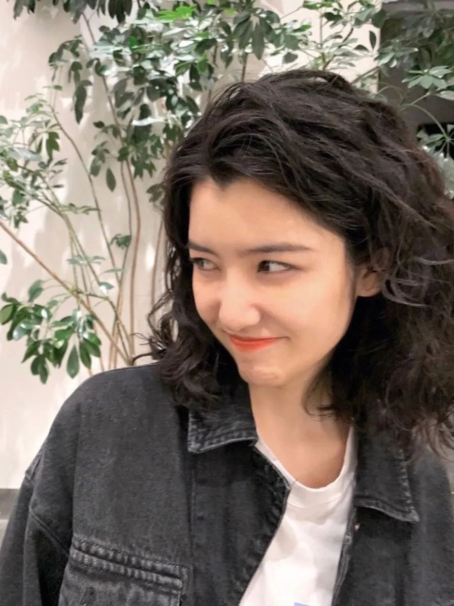 “仙女烫”发型是怎么样的?什么脸型比较好看？