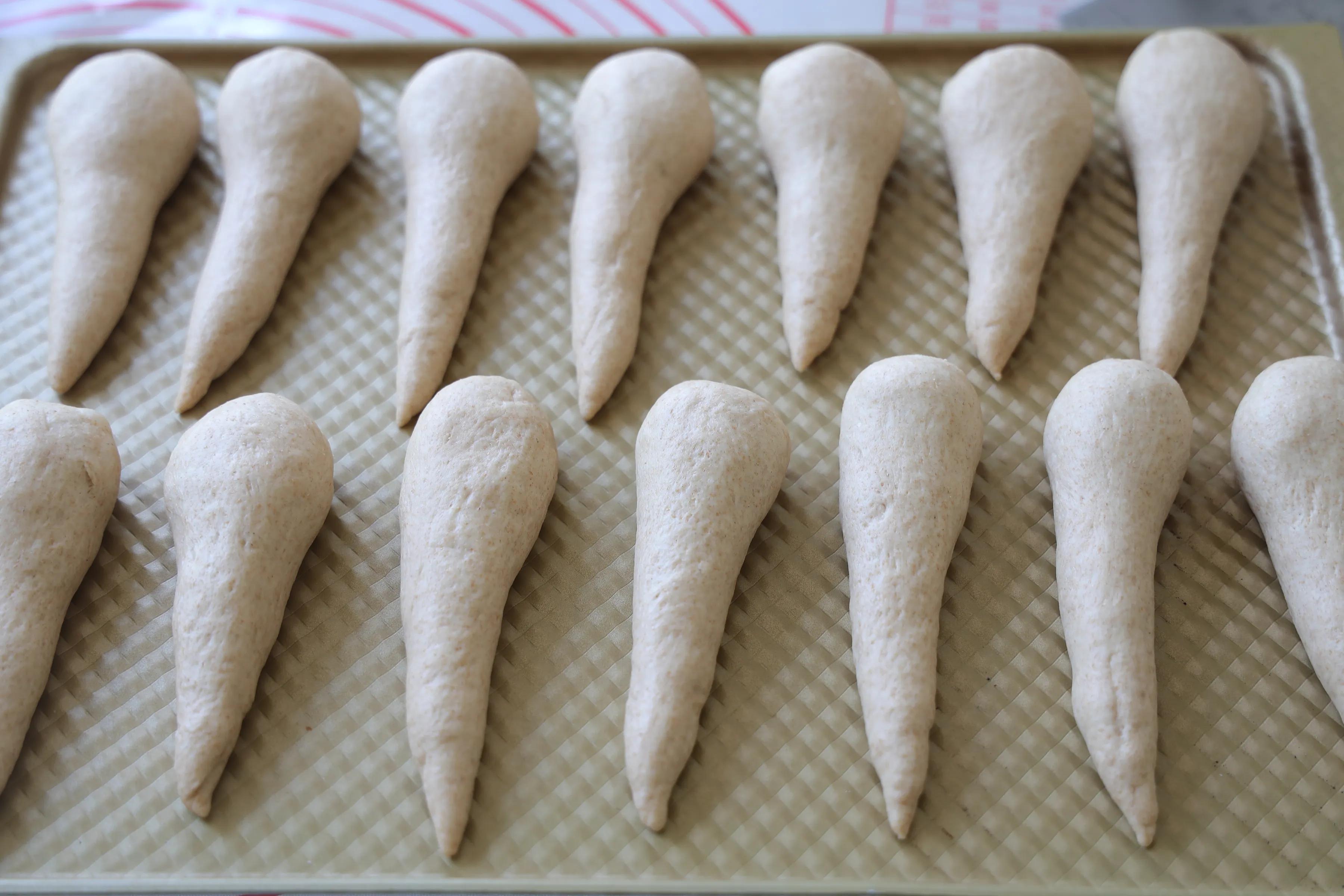 早餐最爱的日式海盐面包，脆脆的表皮，柔软的内心，一吃就上瘾