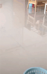 搞笑gif神评：听说男生都好羡慕这样的职业