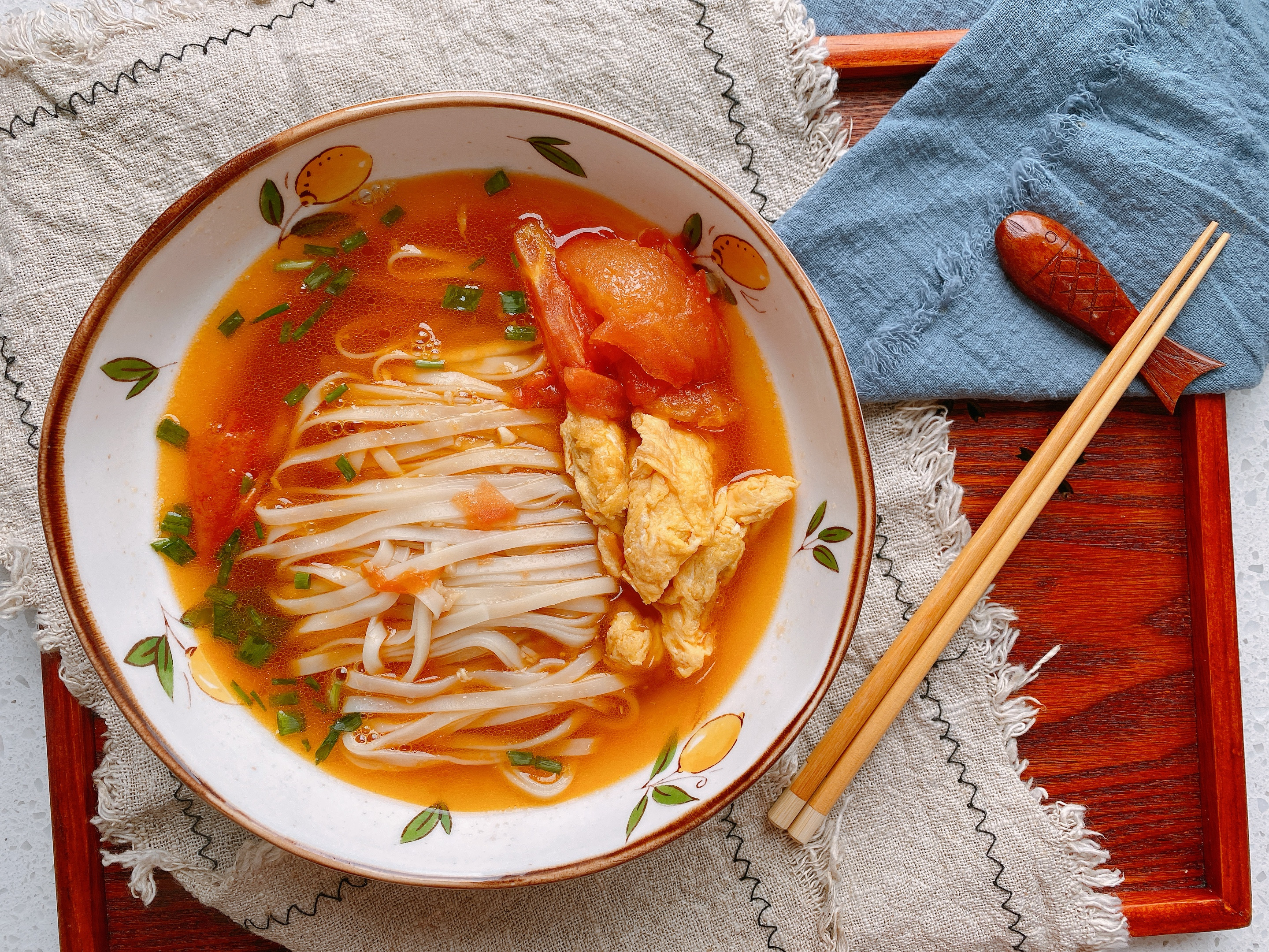 下雪天來一碗熱騰騰的湯麵，5種做法，10分鐘搞定，簡單有營養