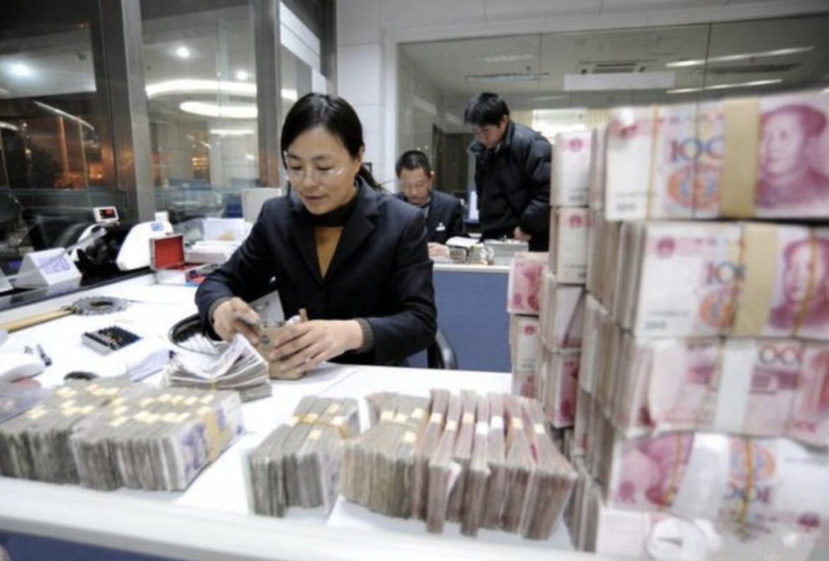 银行卡短信通知不能开？大家都干了件傻事？看看银行员工怎么说的