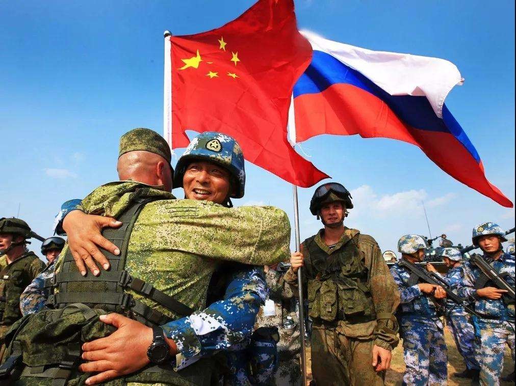 关键时刻，俄外长到访力挺中国，对美发出警告：中俄已抛弃幻想