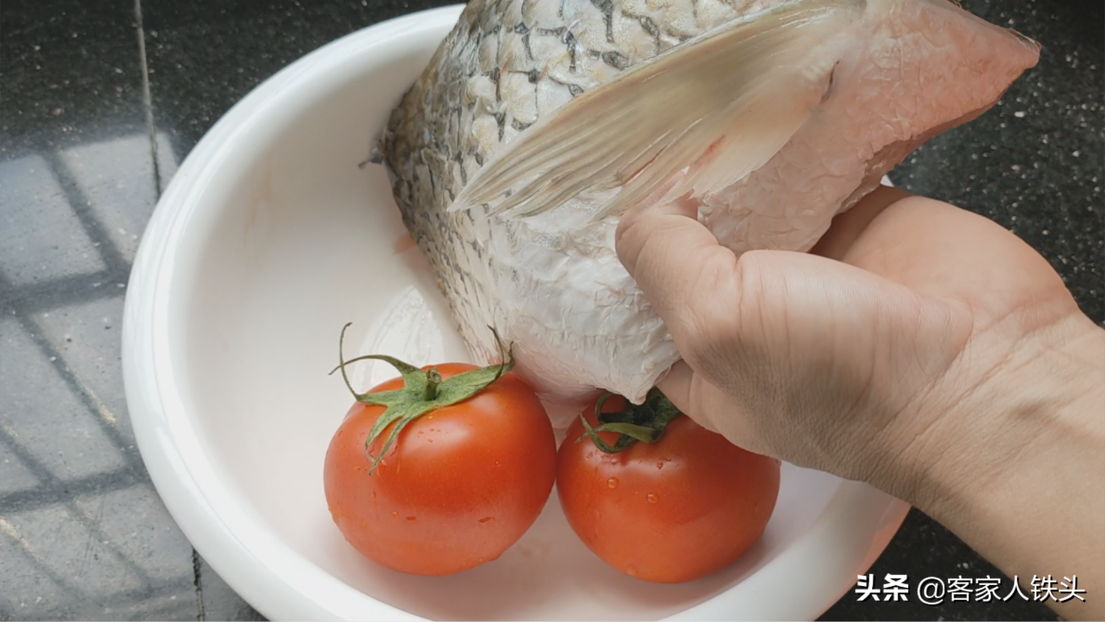 鱼腩营养新吃法，做法简单好吃过瘾，30块做一菜一汤，便宜美味