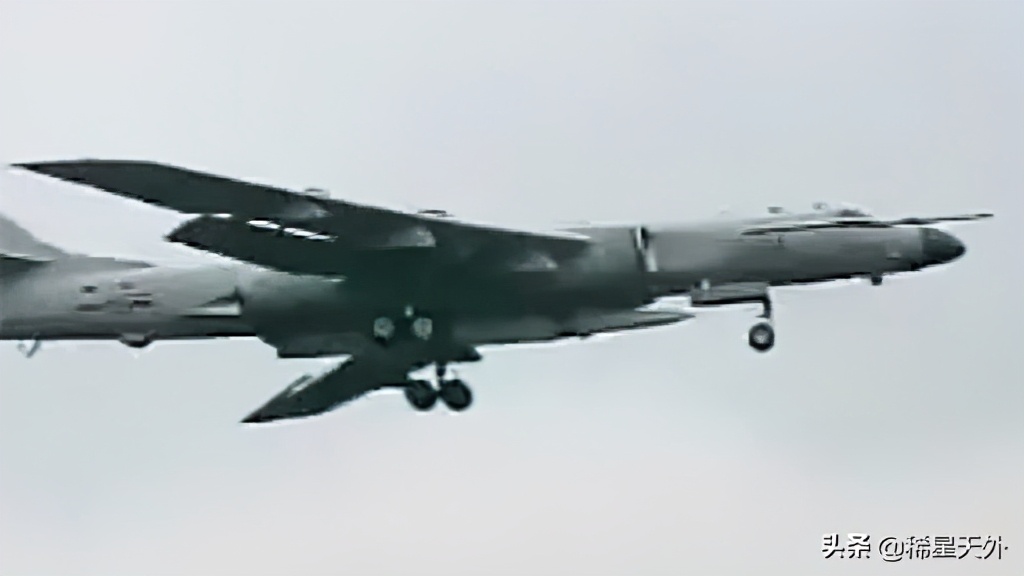 无惧美疯狂售台武器，我军即将装备世界最大空射导弹