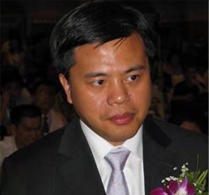 陈天桥曾是中国首富，却捐10亿美元给美国，又皈依佛门，为啥？