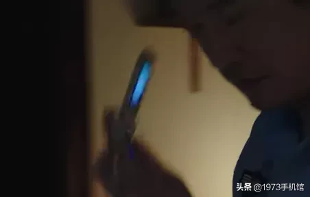 《隐秘的角落》张东升的伙伴们都用哪些手机？