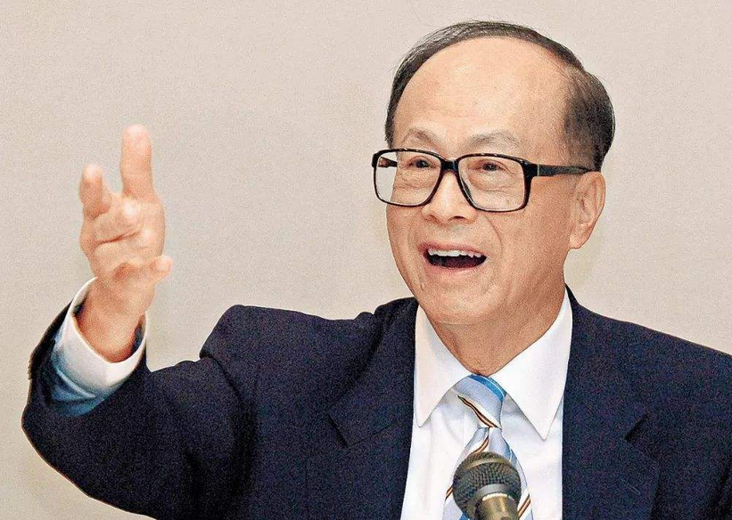 不愿做首富？李嘉诚霸气表态：我赚外国人的钱，捐款却都在中国