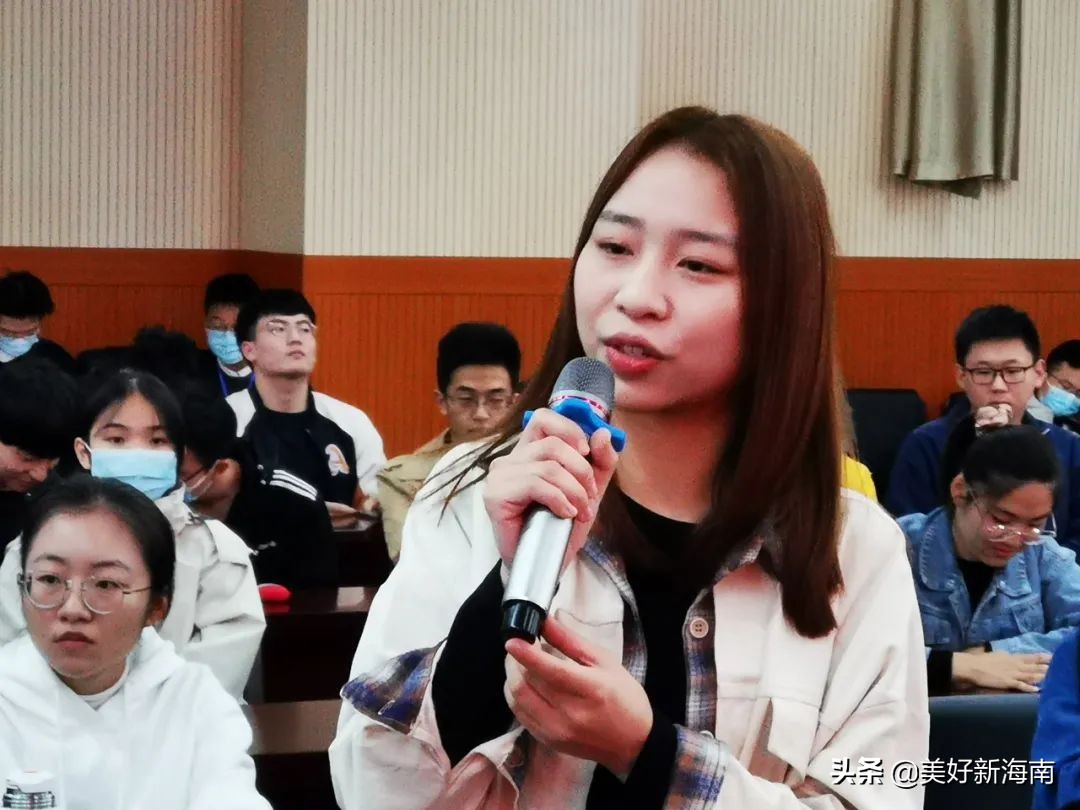 海南口腔医院董事长车道闯返校为湖北医药学院校友作励志成才报告