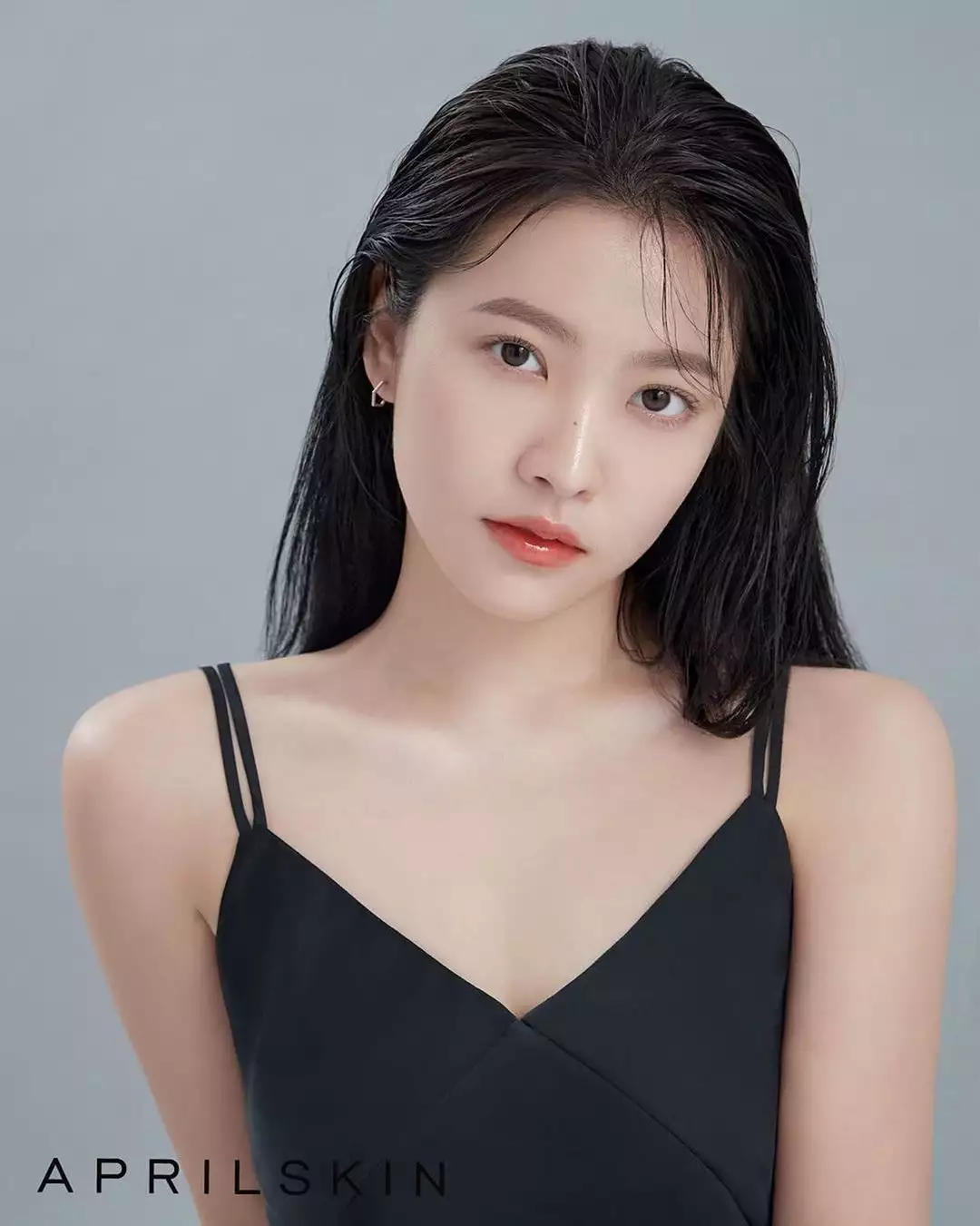 出道六年也才21岁!韩网对Yeri和 Karina年龄差超惊讶