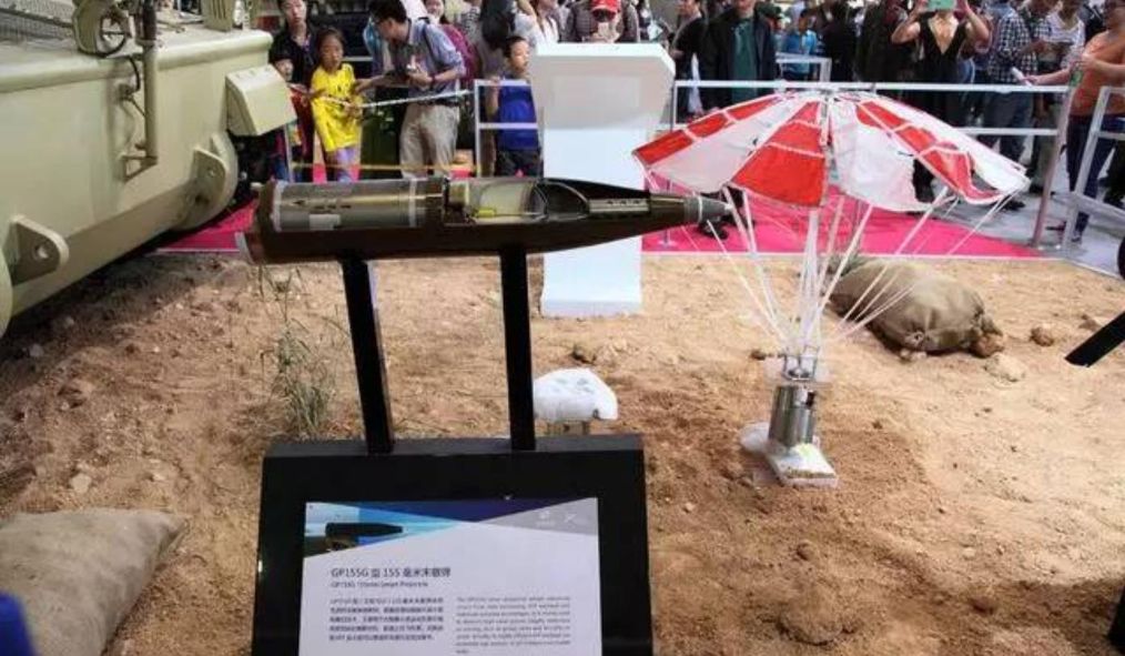 �콵���꣺�й����ģʵ������ĩ������һ����������һ��װ����