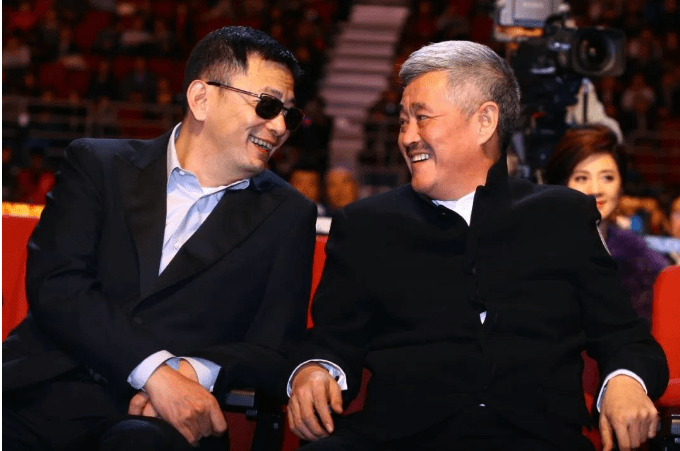 玉田吴云飞：入股宾利，投资战狼，金条当盆栽，老爸是赵本山兄弟