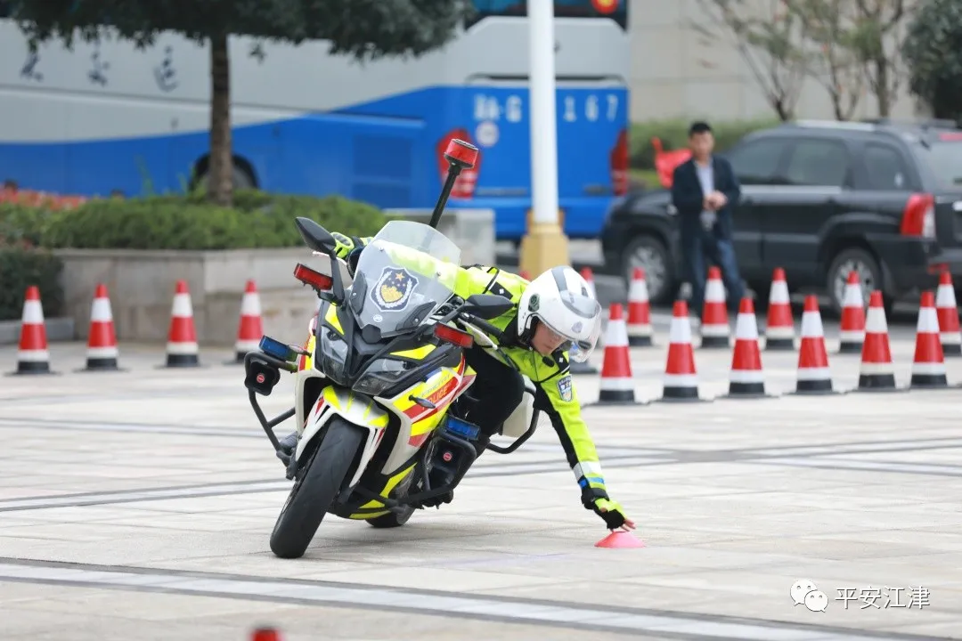 江津区|“邀您进警营，解锁新‘警’彩”——江津公安组织开展警营开放日活动