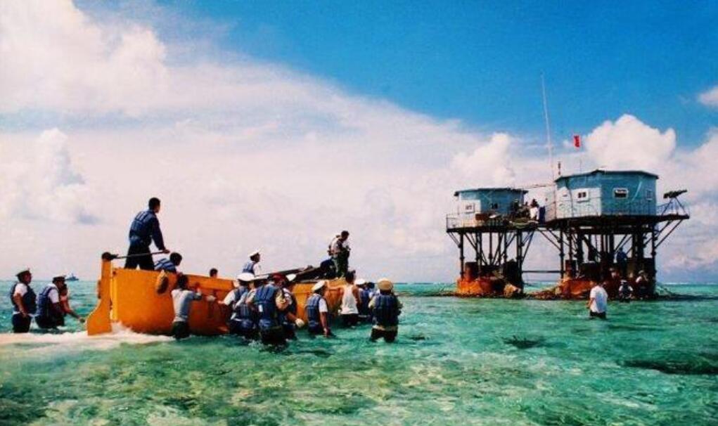 除美济礁等八个岛礁之外，我国还收回了这三个岛礁，牢固控制至今