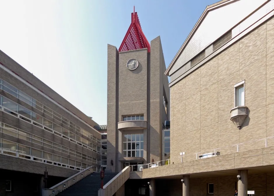 京都大学才排第三?!来看日本人眼中学霸最多的学校TOP10