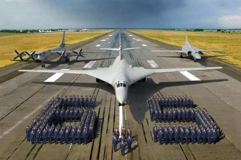 换新发动机的图160首飞！羡慕？不，中国造轰20已经万事俱备