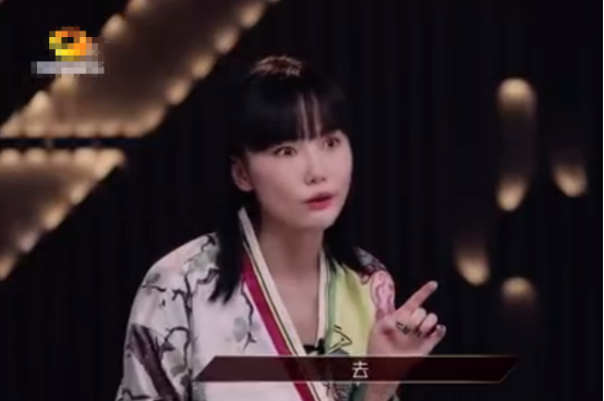 风波|《浪姐》成团夜后风波不断！黄龄工作室发视频回应争议 直言：不如和动物说话