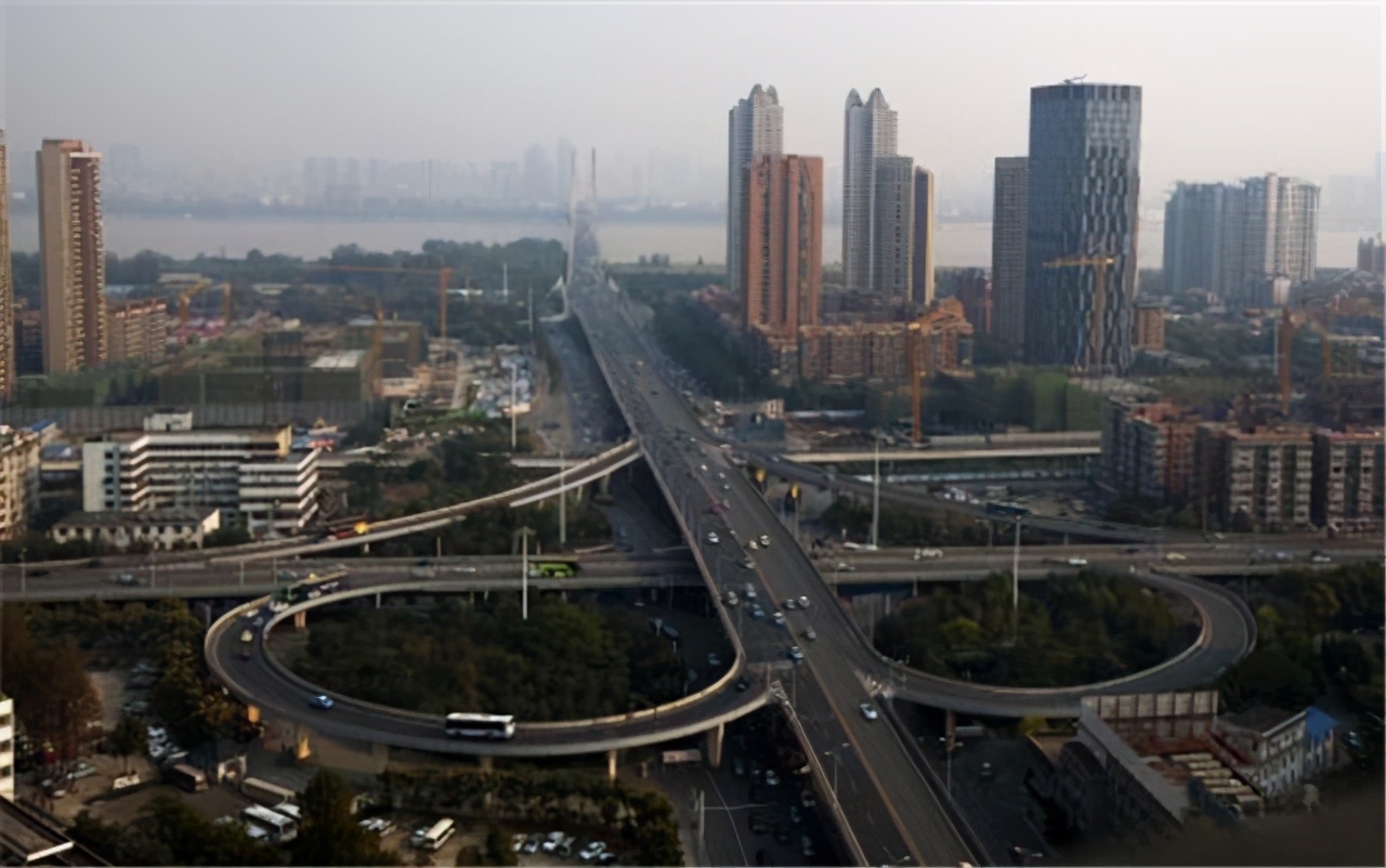 社会主义中国何时超越资本主义美国？共产主义能实现吗？