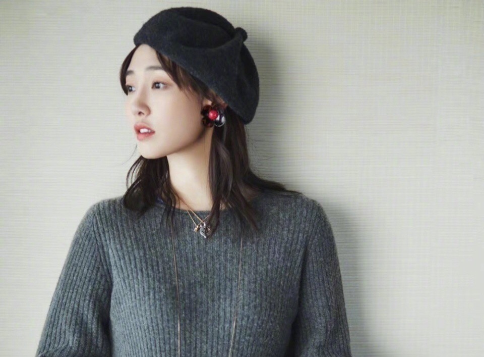 关晓彤没人敢管我了，\"京圈格格\"被徐静