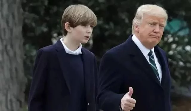 特朗普小儿子天生王子范，小时候像芭比娃娃，