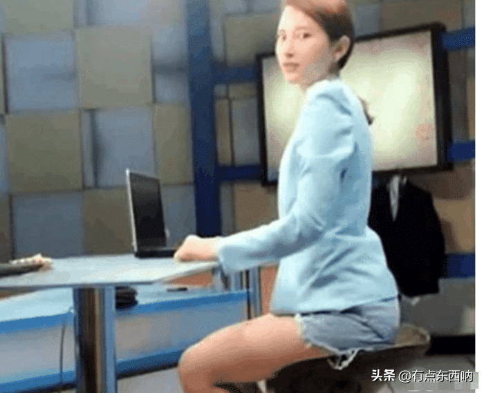 央视的主持人表面严肃，私下这么“不正经”，观众：真没想到