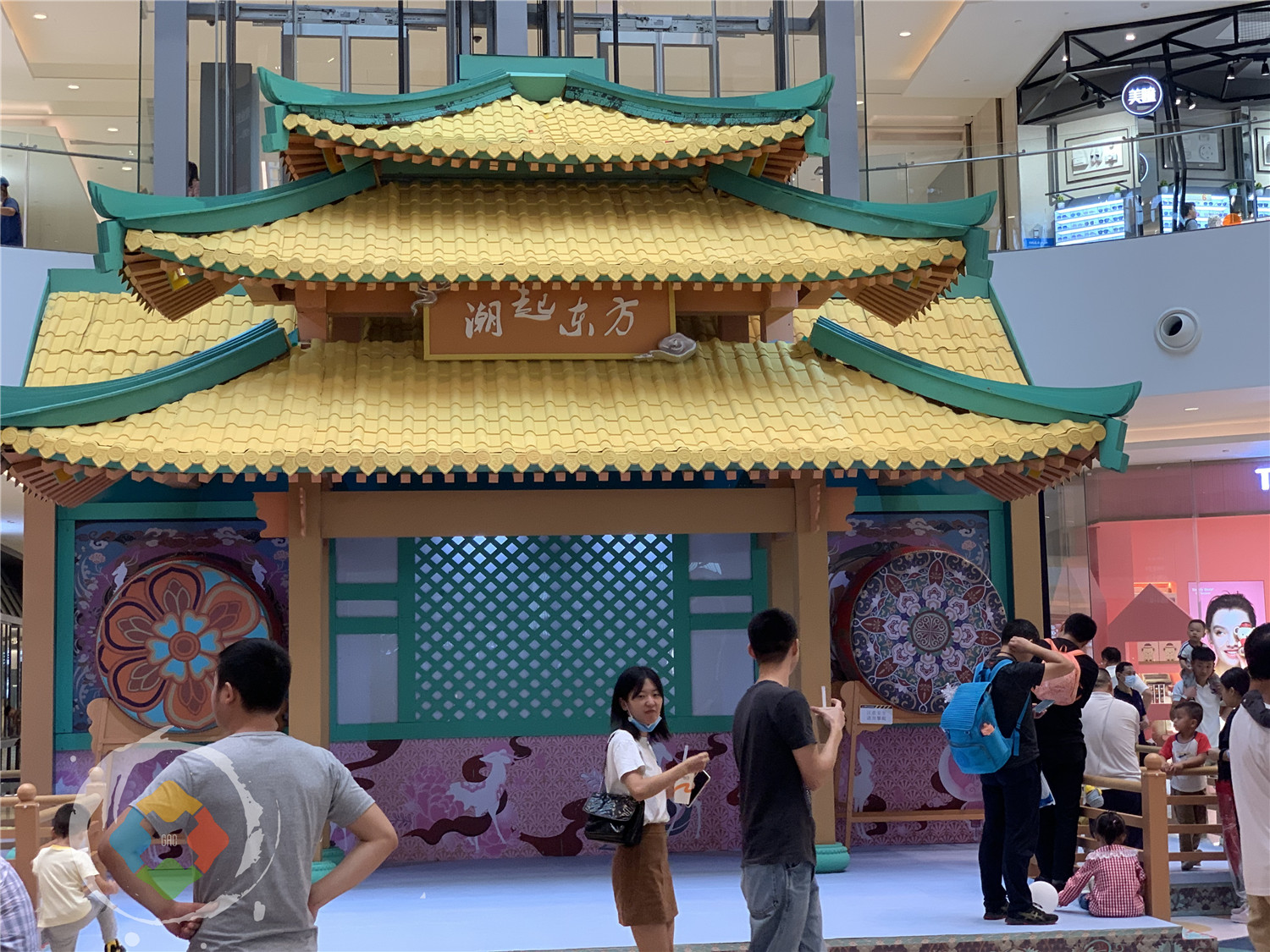 不被看好的重庆来福士，迎来开业一周年，人气怎么样了？