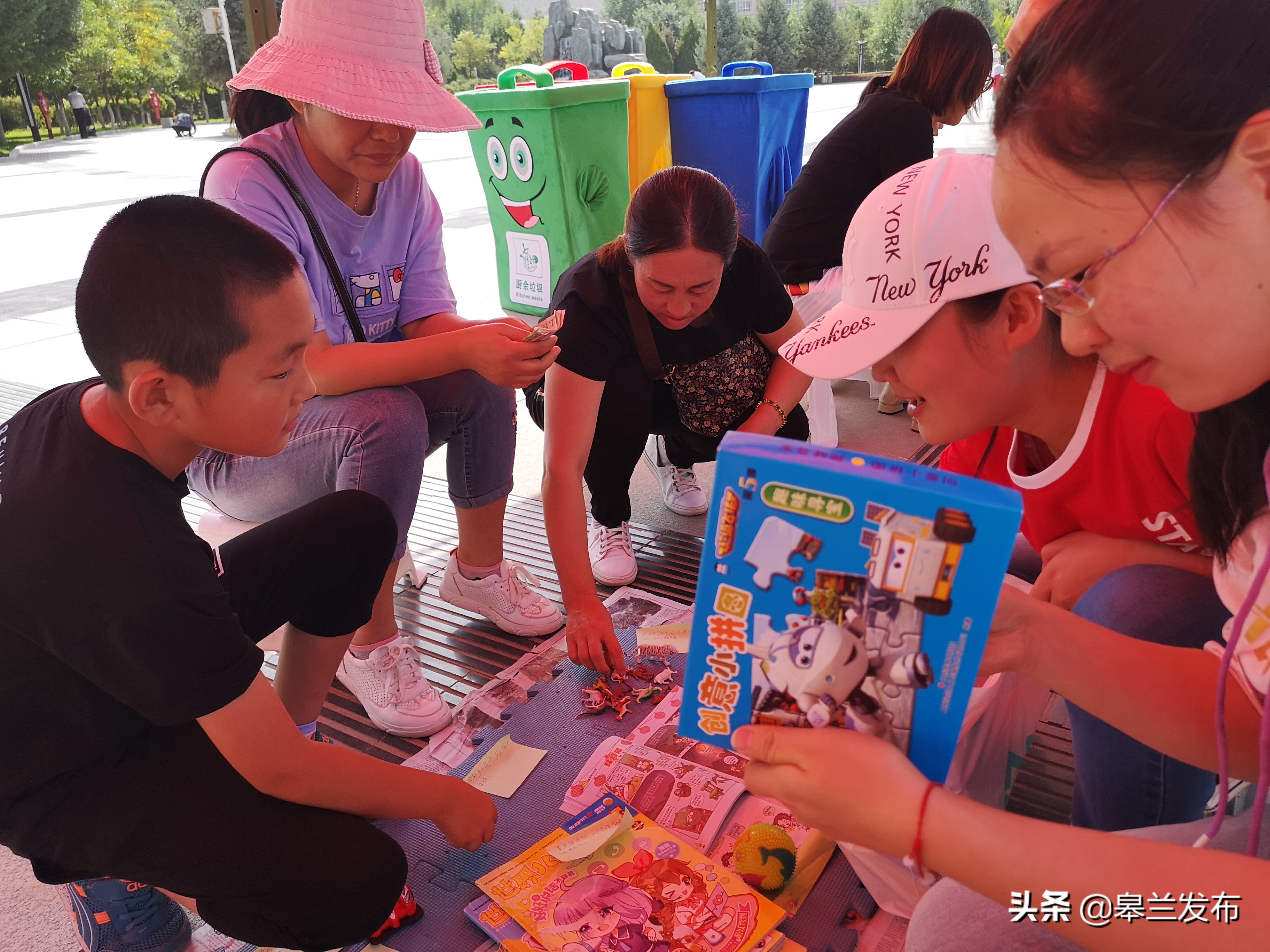 ��С���г������� �����Լ���С���������ʯ�������������չ��С���г�������������������������