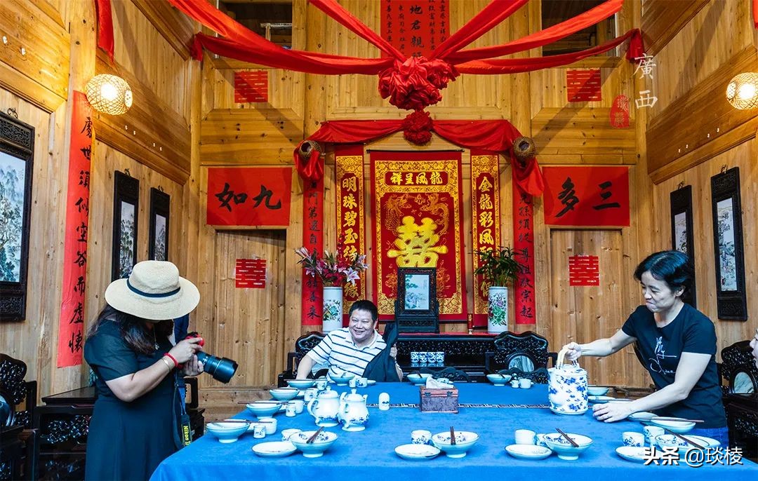 The owner spent 11 years investing 400 million yuan to build an ancient village with very few tourists