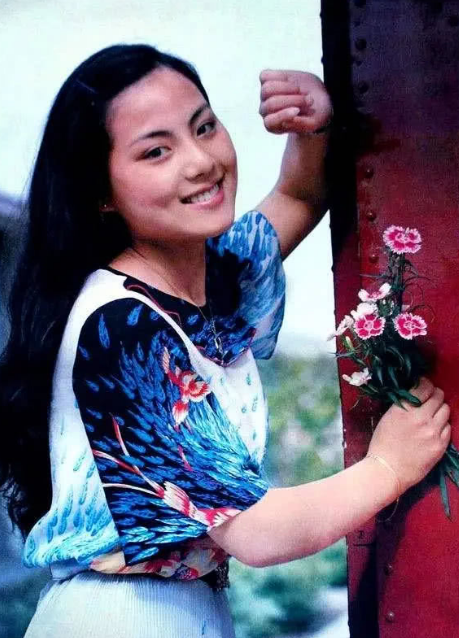 樂(lè)韻去世26年，退出《紅樓夢(mèng)》成就鄧婕，騙她的羅烈下場(chǎng)怎么樣？
