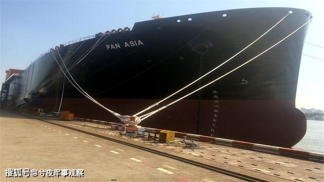 中国这艘国产巨舰，与10万吨核航母分庭抗礼，核