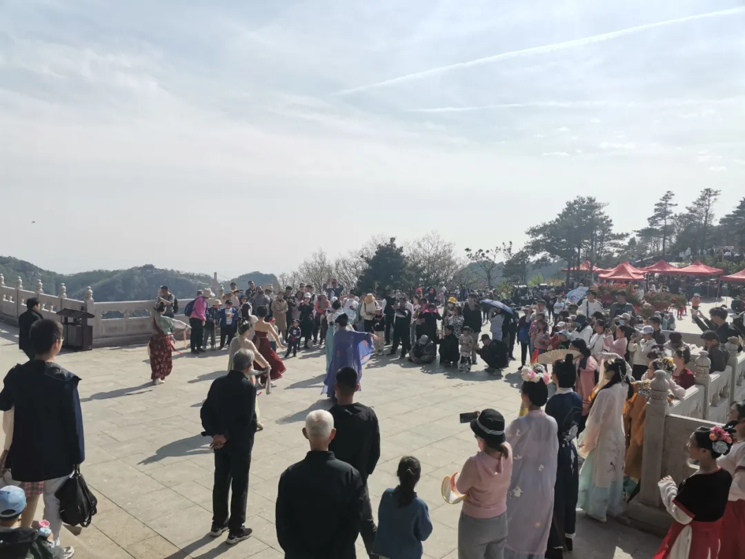 洛裳华服·新秀大赛圆满举行，临沂天蒙山国风嘉年华盛大开启