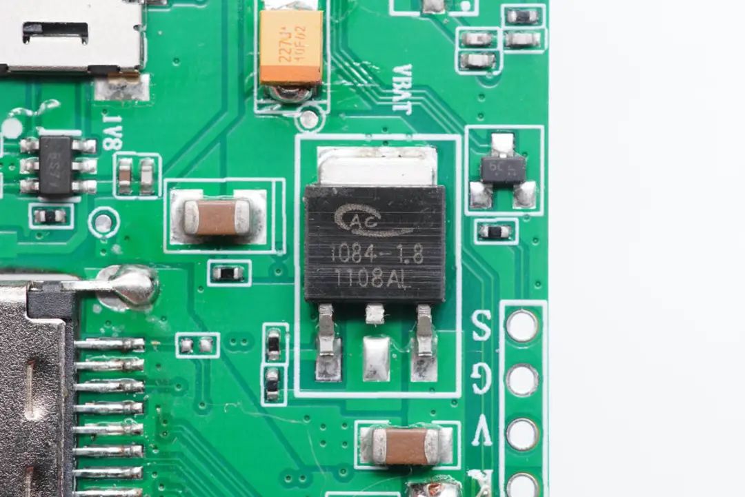 这款拓展坞可让笔记本直接联网，用户都说好，内部黑科技揭晓
