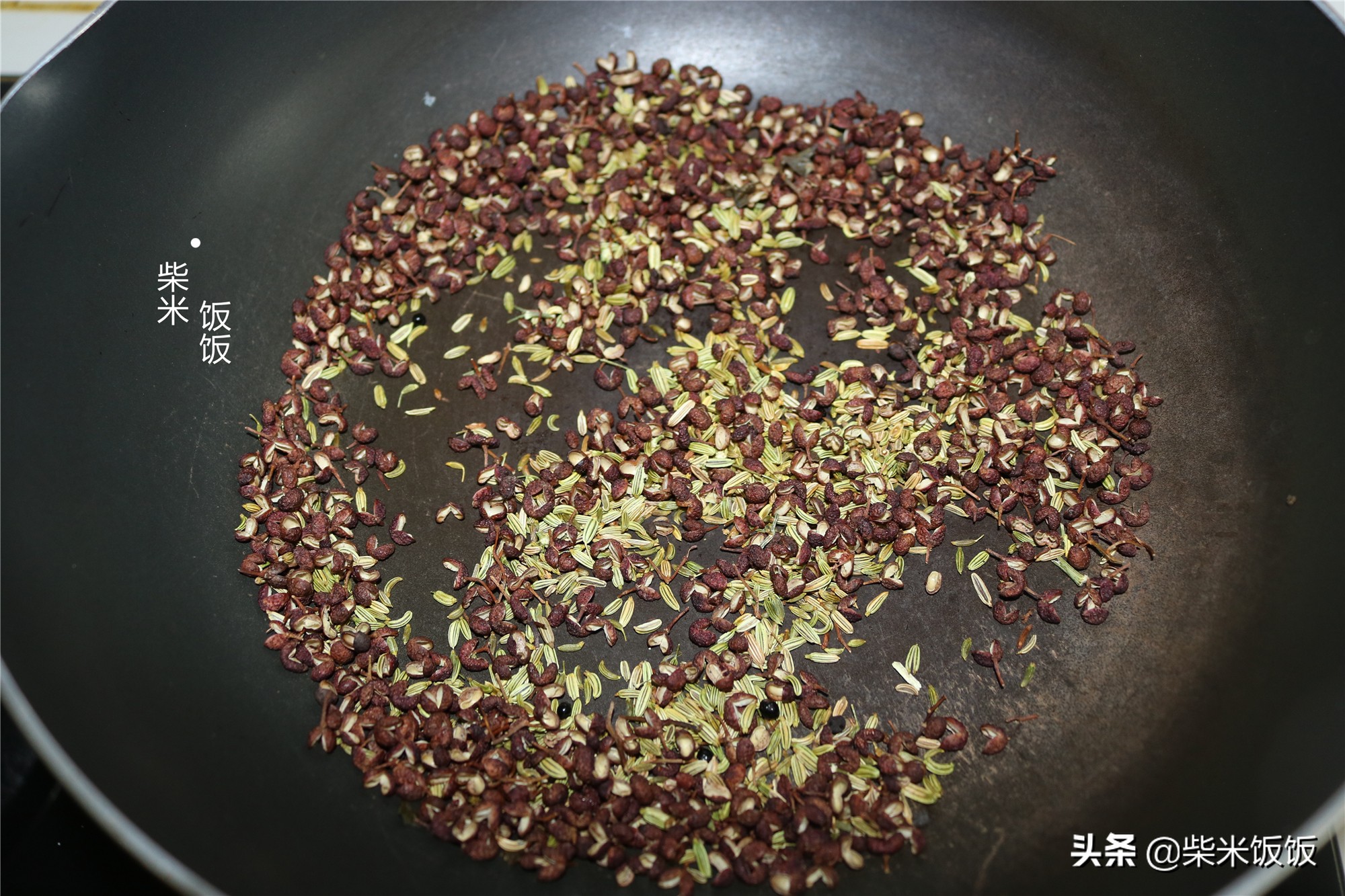 自製椒鹽粉，有這4種食材就夠了，香噴噴無添加，放心吃