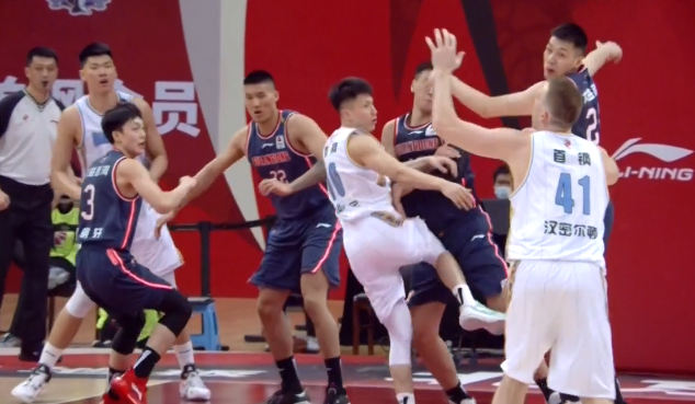 Xu Jie falls down, Du Runwang bumps by genu from, liu Xiaoyu laugh, du Feng receives 2 bad newses repeatedly