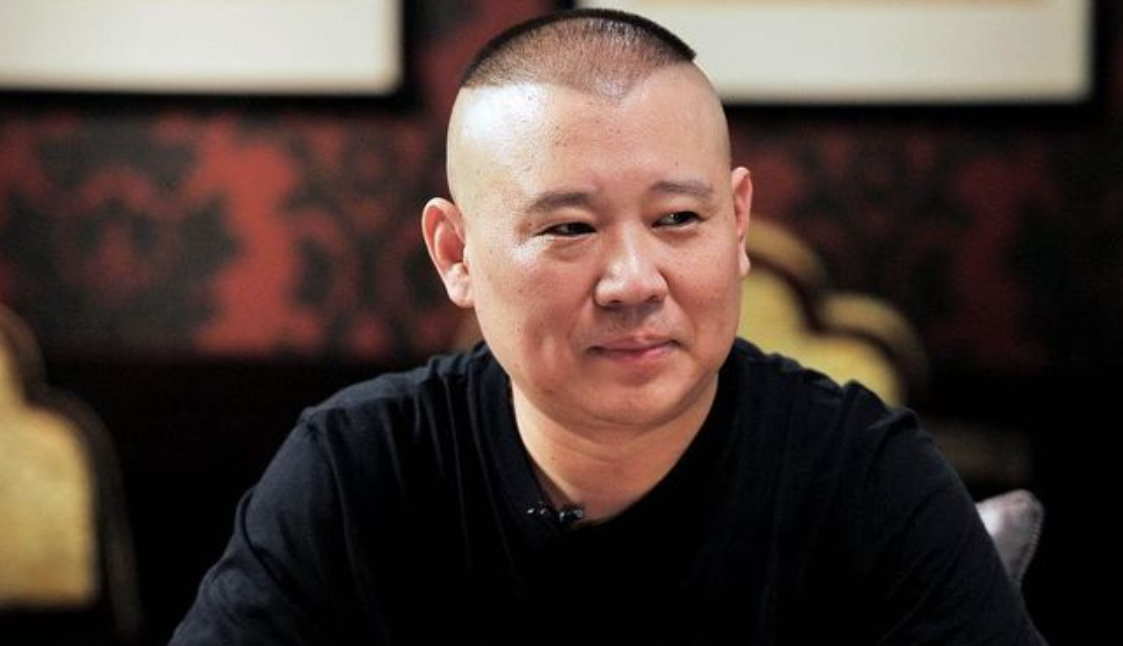 曹云金演出時打過岳云鵬？大鬧生日宴后，燒餅為何會想跟著離開？
